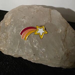 5/$20 Shooting Star Enamel Pin